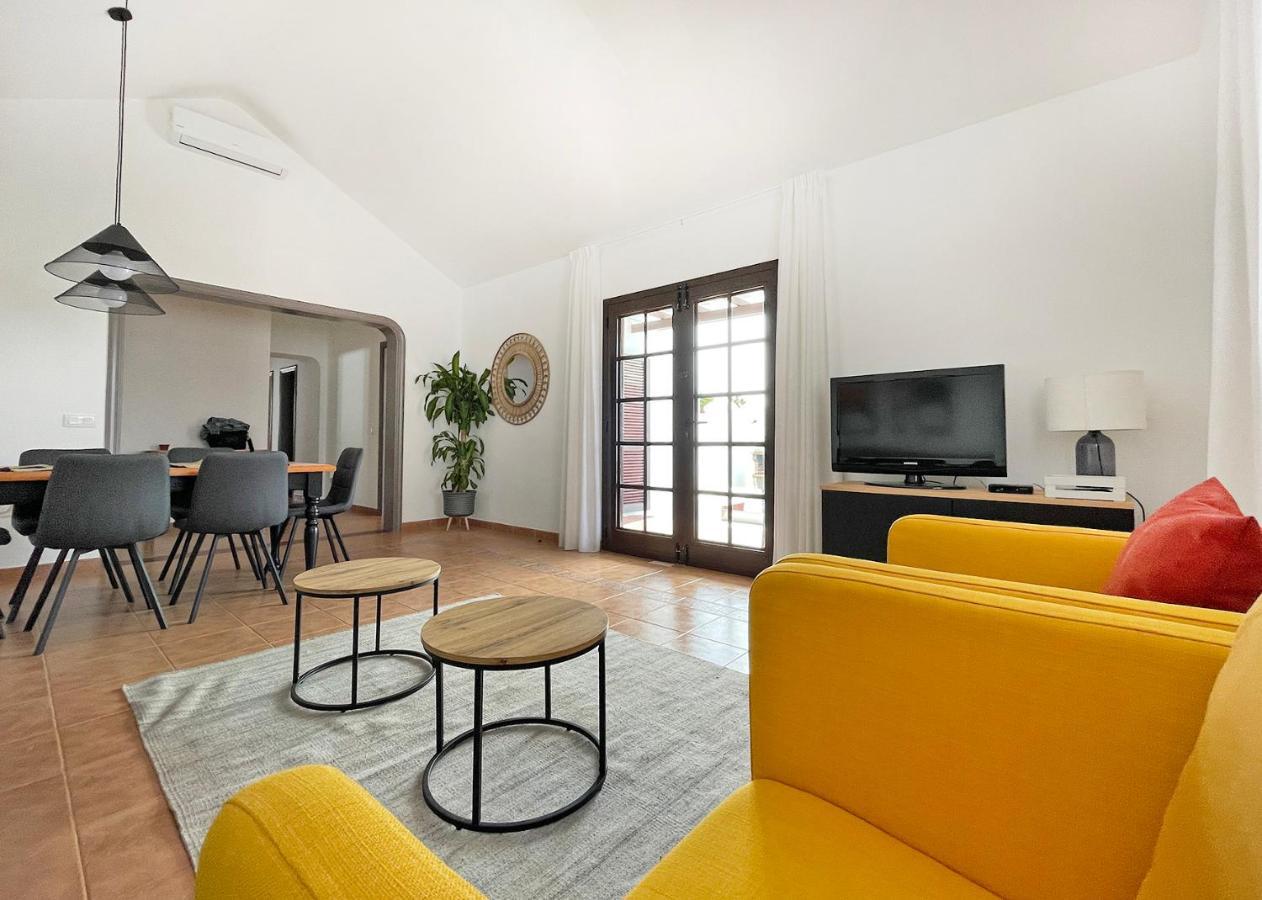 Villa Charlotte Тиас Экстерьер фото